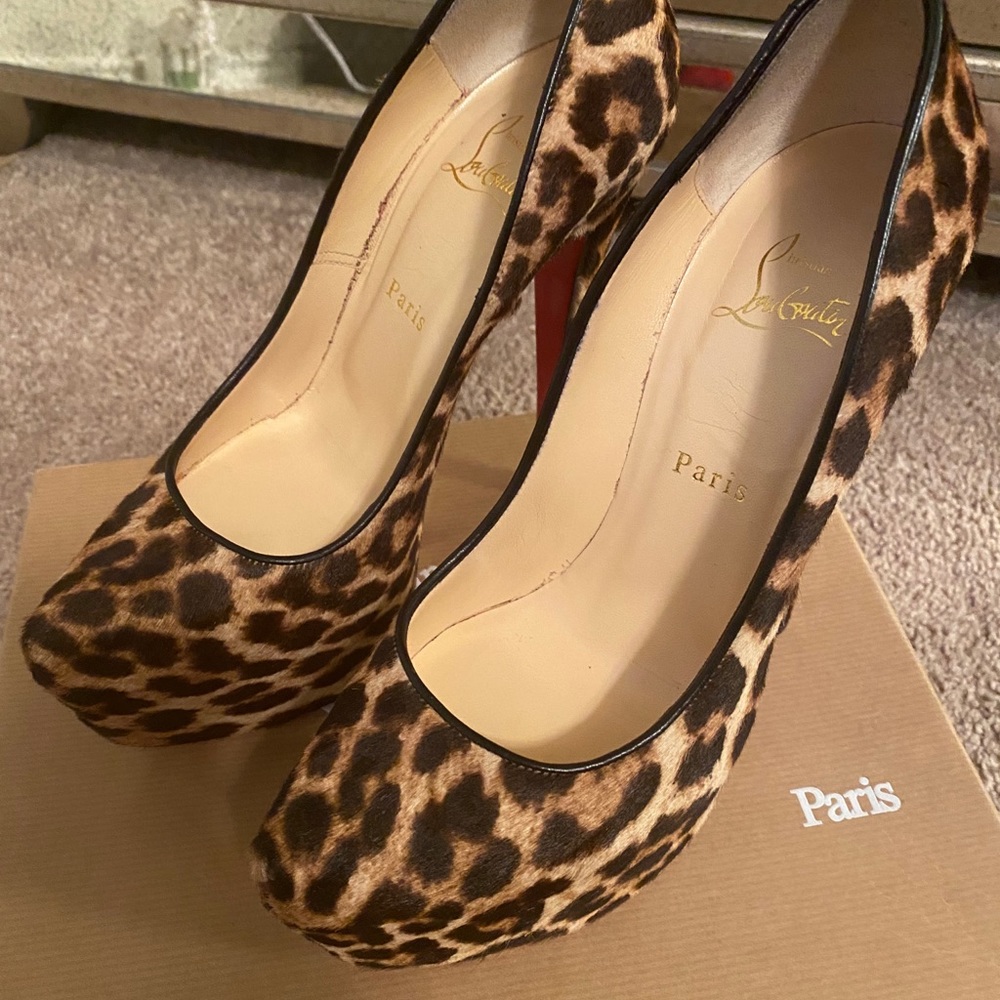 Christian Louboutin Pumps